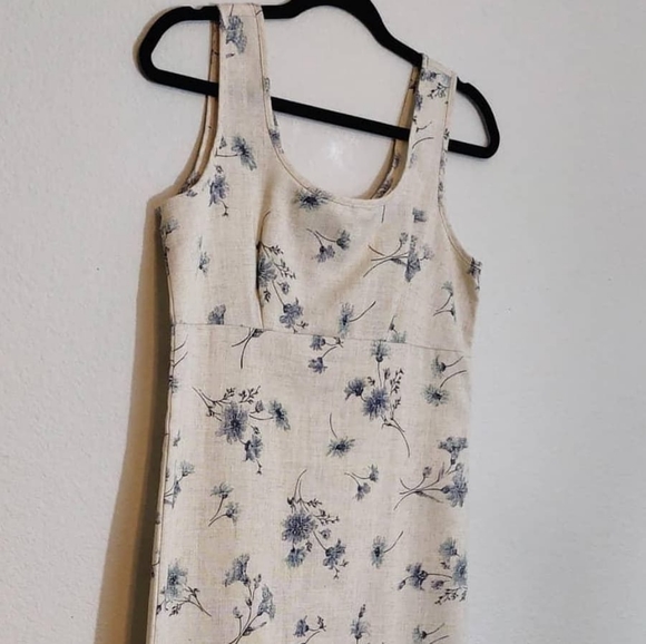 California Concepts | Floral Maxi Market Dress - Picture 6 of 8